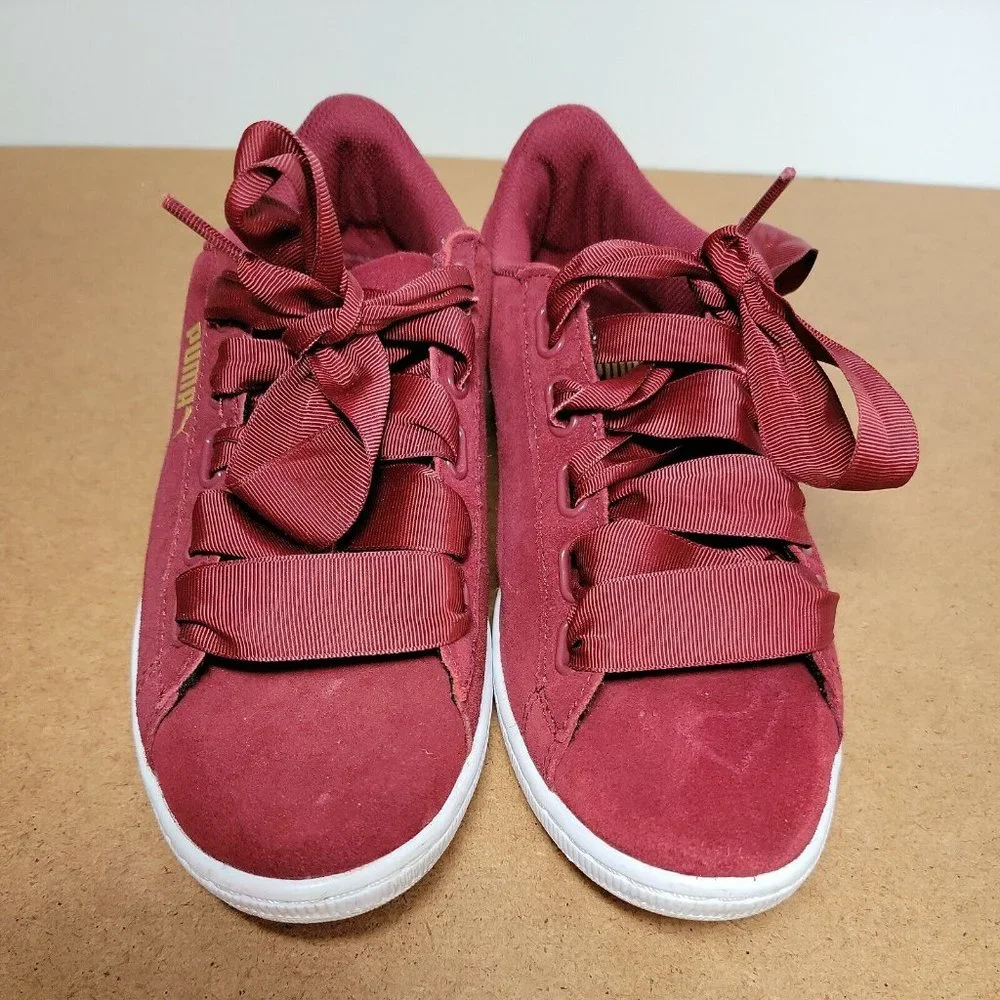Puma Women's Sneakers Shoes Size 10M Ribbon Laces Soft Foam Insole Maroon